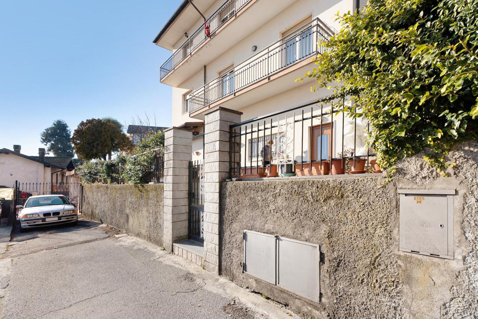 Casa Bella Apartment อินตรา ภายนอก รูปภาพ